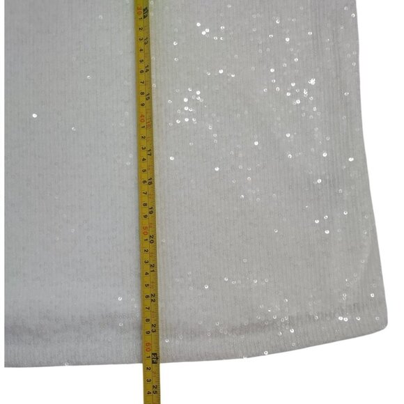Sparkly White Sequin Halter Top With Button Closure & Open Back Design. L/G NWT. - Picture 8 of 9
